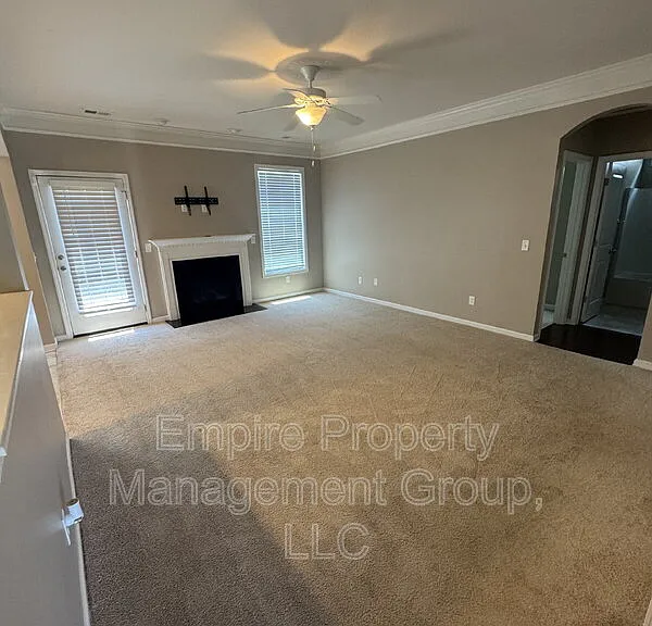 108 Ashewicke Dr — Photo 6
