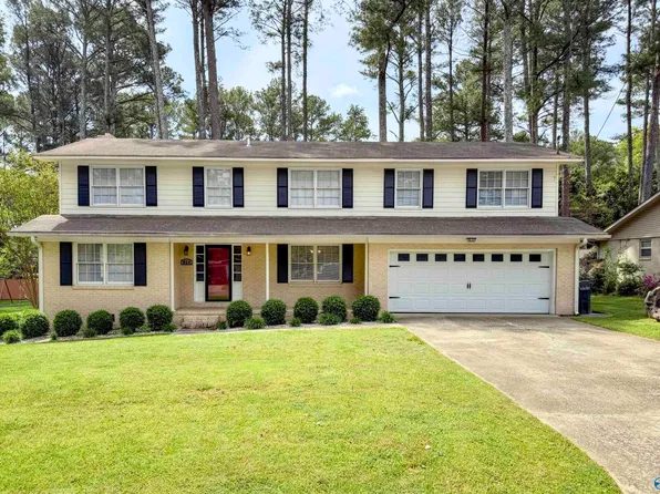 811 Longbow Dr SW, Decatur, AL 35603