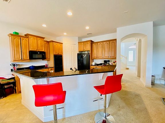 3rd image of 3831 Shoreview Dr