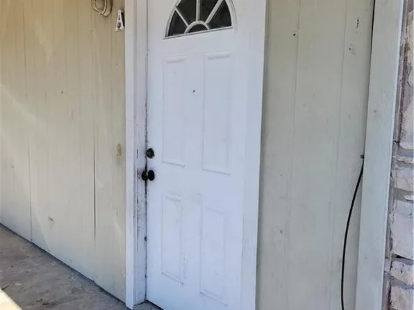1609 Jones St APT A, Taylor, TX 76574