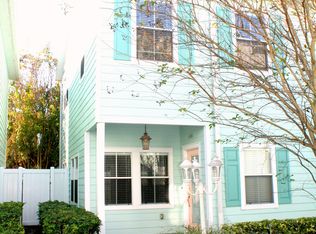 648 Charles Ct S, Saint Petersburg, FL 33701