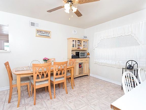 4th image of 10313 Aldrich St