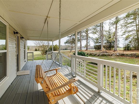 4th image of 65 Lexington Carlton Road