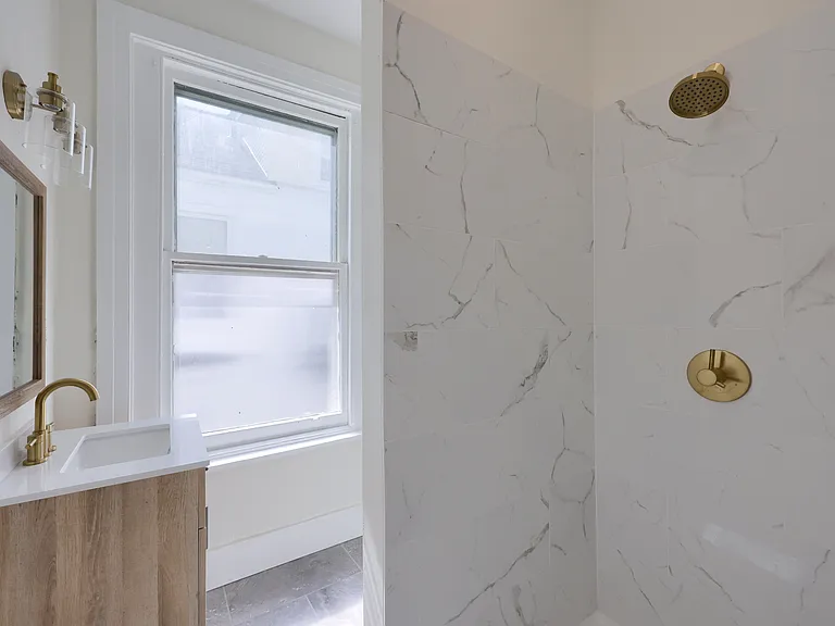 536 W James St #2 — Photo 16