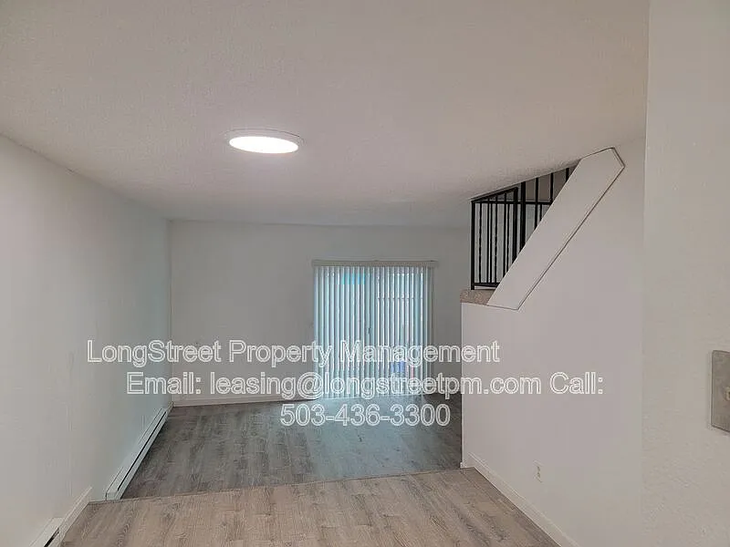 2 bed, 1.5 bath, 1131 sqft, $1,495 — Photo 3
