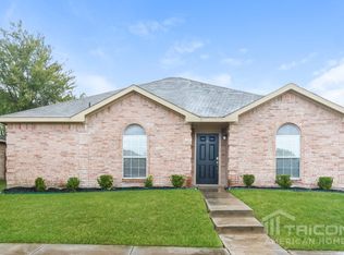 1204 Cedarcrest Dr, Mesquite, TX 75149