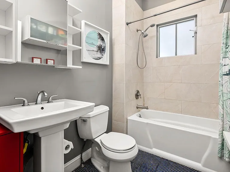 19 Copley St #1 — Photo 7
