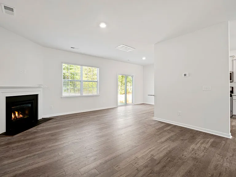 16117 Trenton Green Ln — Photo 6
