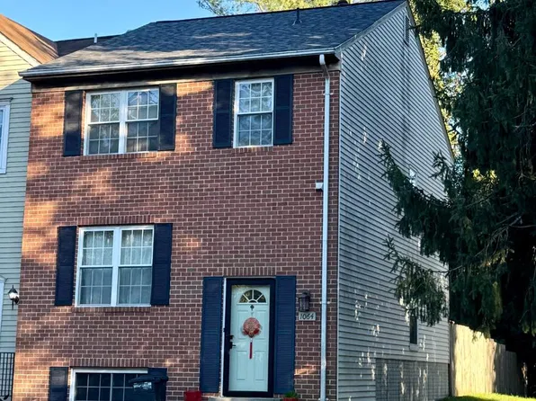 1064 Copperstone Ct, Rockville, MD 20852