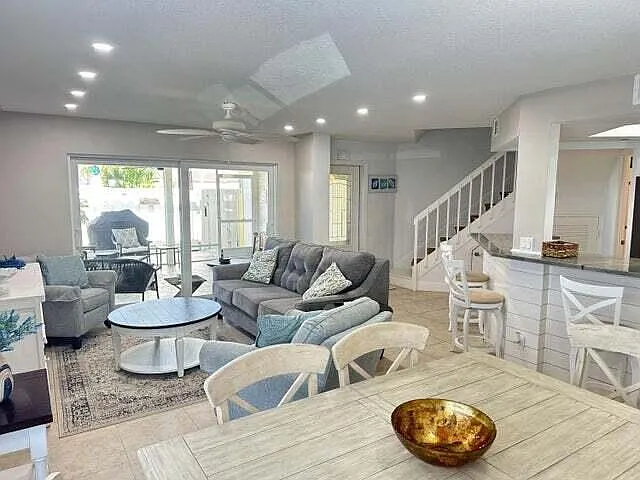 237 Seabreeze Cir — Photo 5