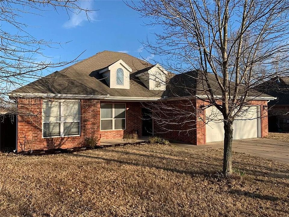 1st image of 2642 N Shadow Crest Dr
