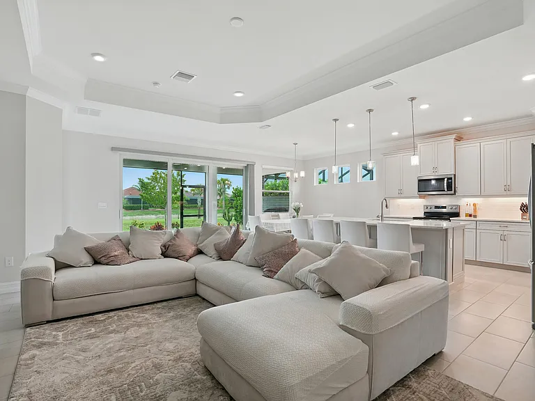 28165 Captiva Shell Loop — Photo 8
