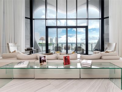 1000 Biscayne Blvd UNIT TH-1002, Miami, FL, 33132