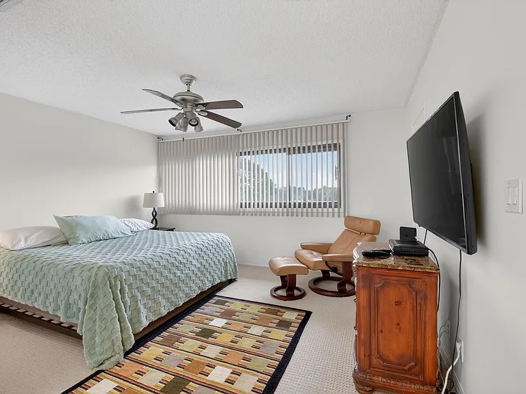 3604 Bridgewood Dr — Photo 22
