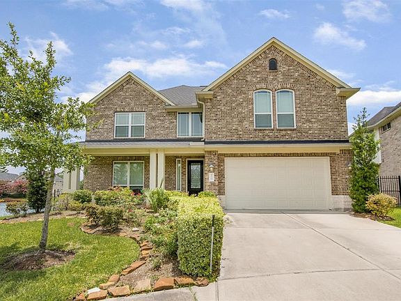 2nd image of 14303 Tasmania Ct