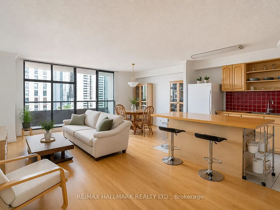 135 Marlee Ave #1103