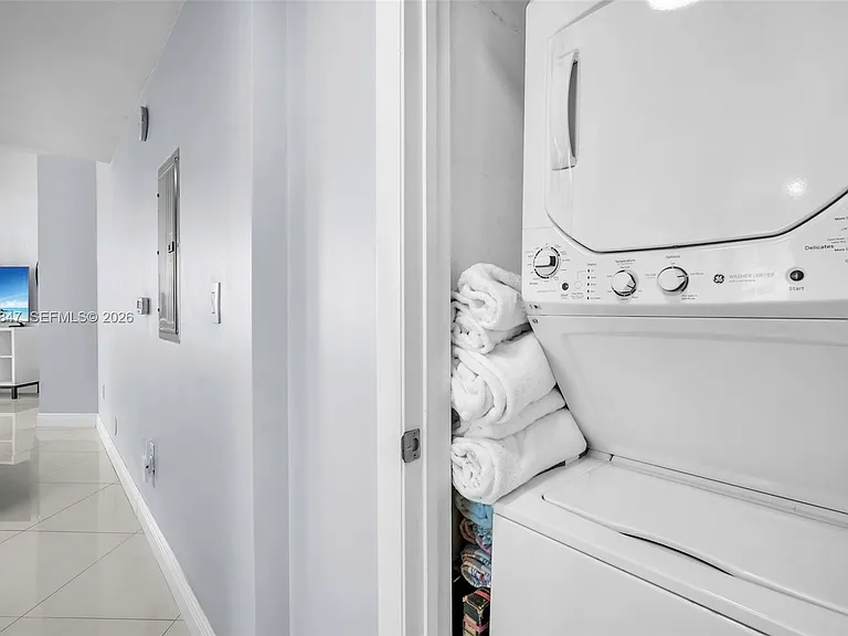 1900 N Bayshore Dr #3610 — Photo 12