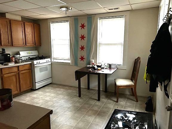 3rd image of 418 E 157th St