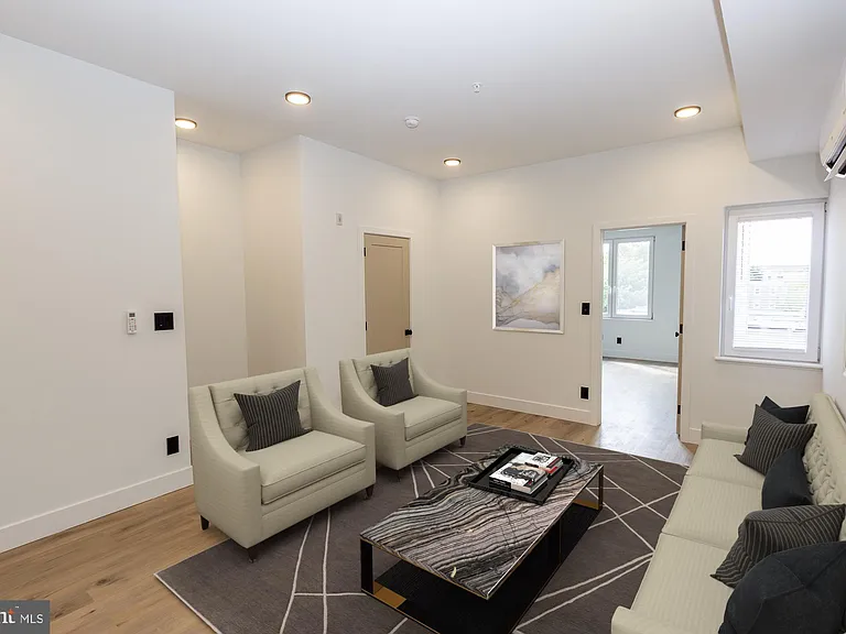 664 N Union St #3 — Photo 5