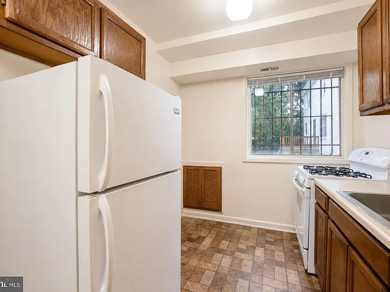 4921 Quarles St NE #103 — Photo 7