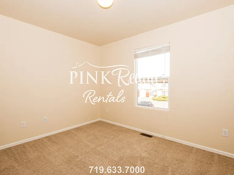 2325 Washo Cir — Photo 25