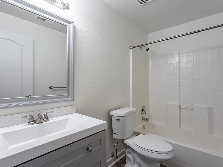 5823 Sagebrook Dr — Photo 10