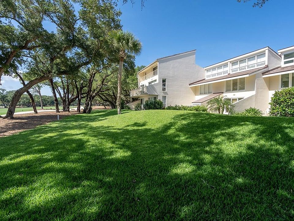 1st image of 431 Silver Moss Dr