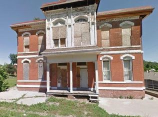 819 N 9th St, Saint Joseph, MO 64501