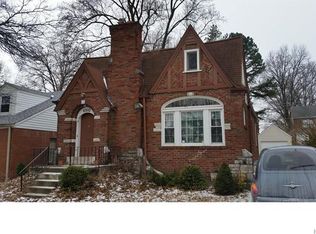 6910 Ira Ave, Saint Louis, MO 63121