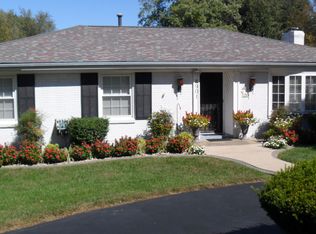 8901 La Costa Rd, Jeffersontown, KY 40299