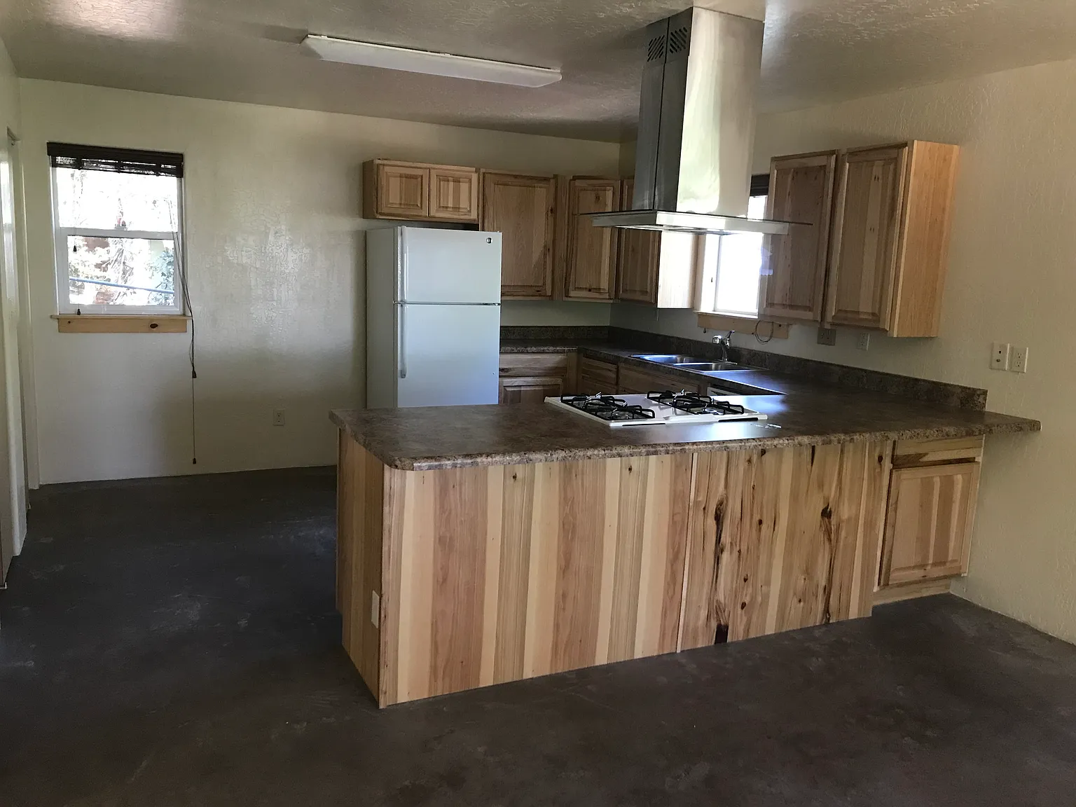 2 bed, 1000 sqft, $1,950 — Photo 2