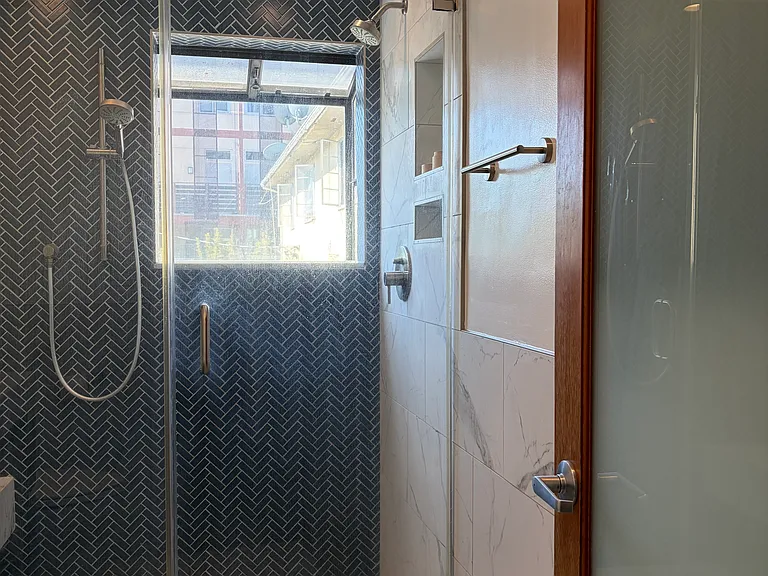 1400 N Hayworth Ave #11 — Photo 21
