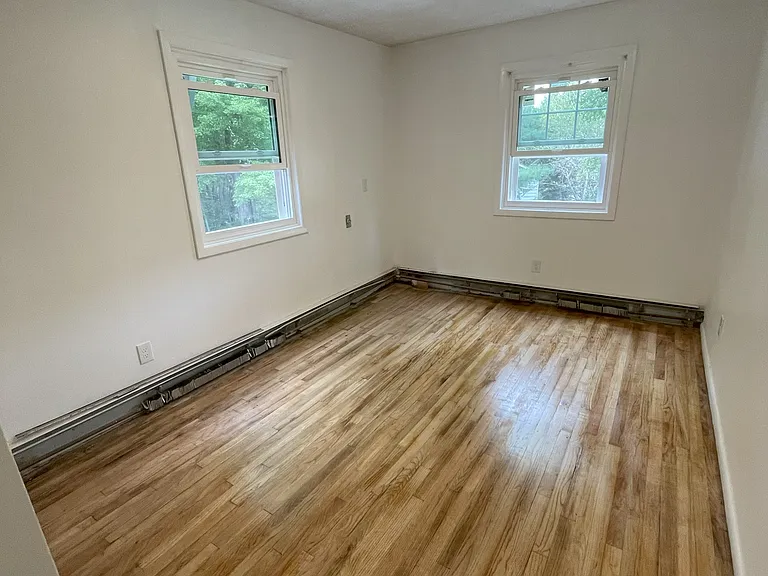 8 Sweet Brier Dr — Photo 22
