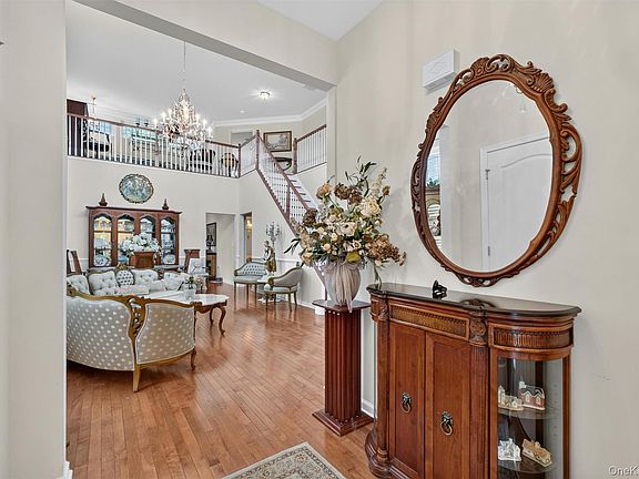 4th image of 10 Pritchard Court