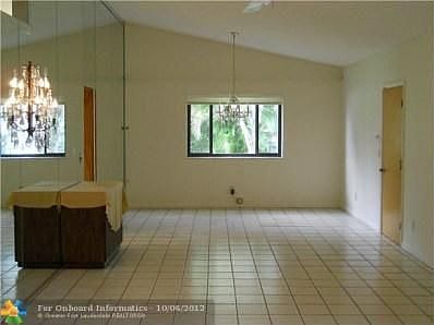 5th image of 5711 Cloverdale Ct