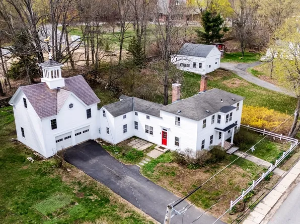 7 Water St, Ashburnham, MA 01430