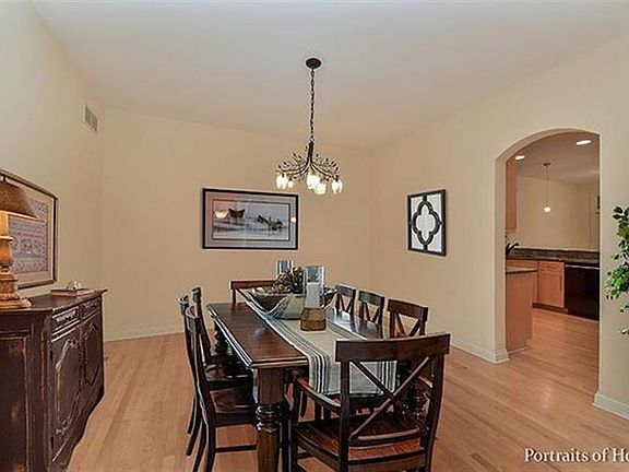 3rd image of 2423 Durand Dr