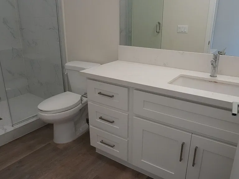 2712 Menlo Ave — Photo 9