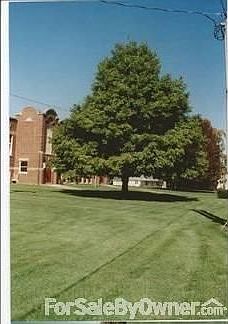 3rd image of 109 N Harlan St