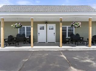 8 N North St NE FLOOR 1, Hampton, NH 03842