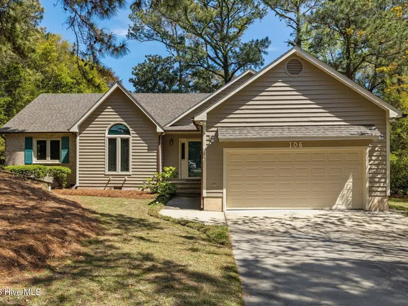 106 Live Oak Court, Pine Knoll Shores, NC 28512