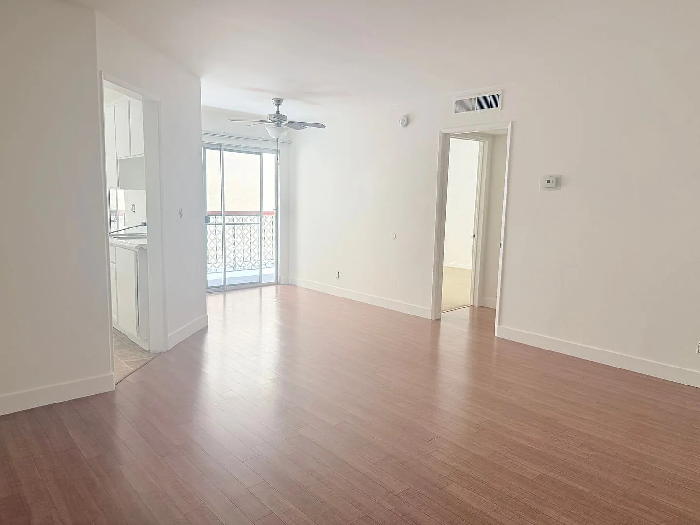 331 Ardmore Avenue Apartments — Photo 4