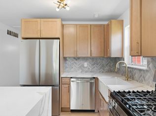 8117 Stow Rd, Pennsauken, NJ 08110