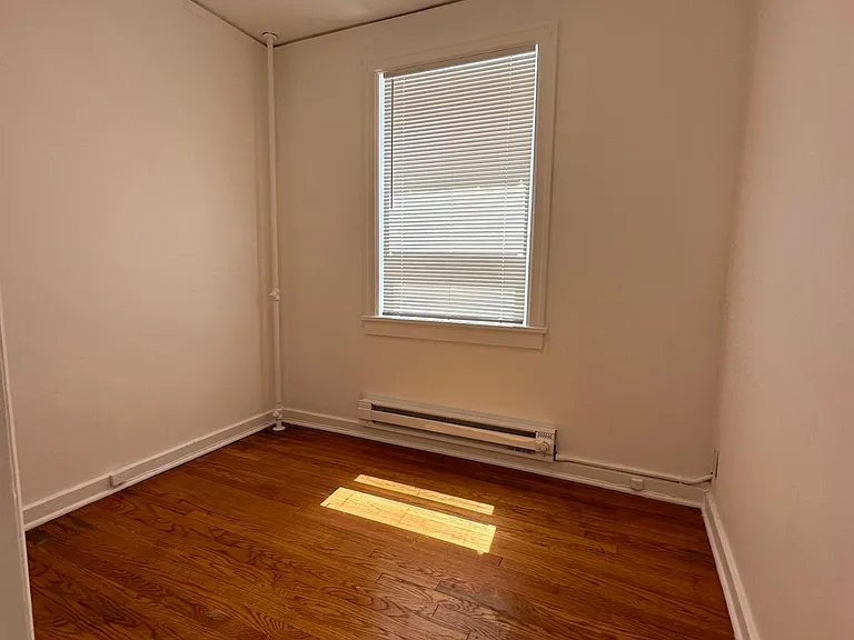 333 Summit Ave E #204 — Photo 14