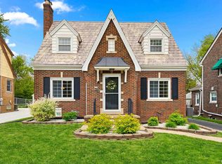 427 W Forrest Hill Ave, Peoria, IL 61604