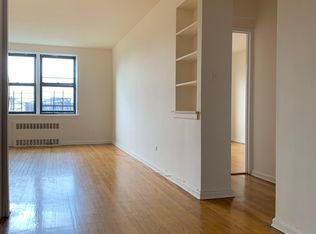 21610 77th Ave APT 3N, Flushing, NY 11364