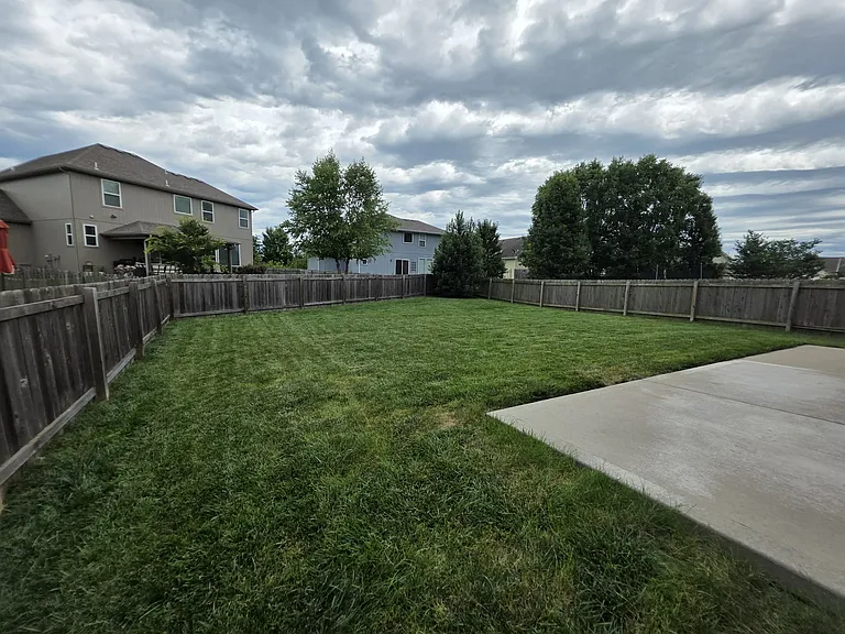 1001 SW Arborfair Dr — Photo 26