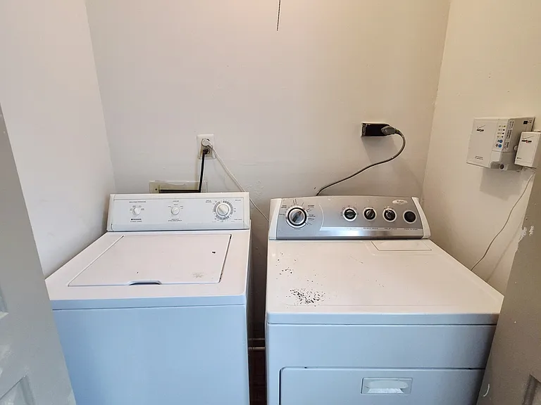 1412 Blair St — Photo 50
