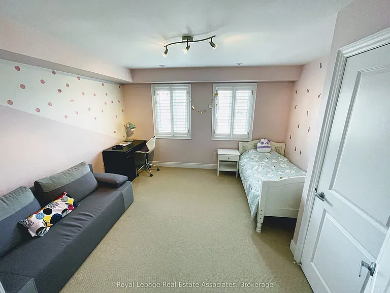 56 Lobo Mews — Photo 15
