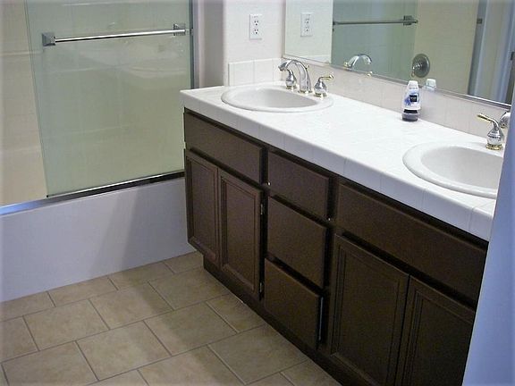 4th image of 7059 Joy St